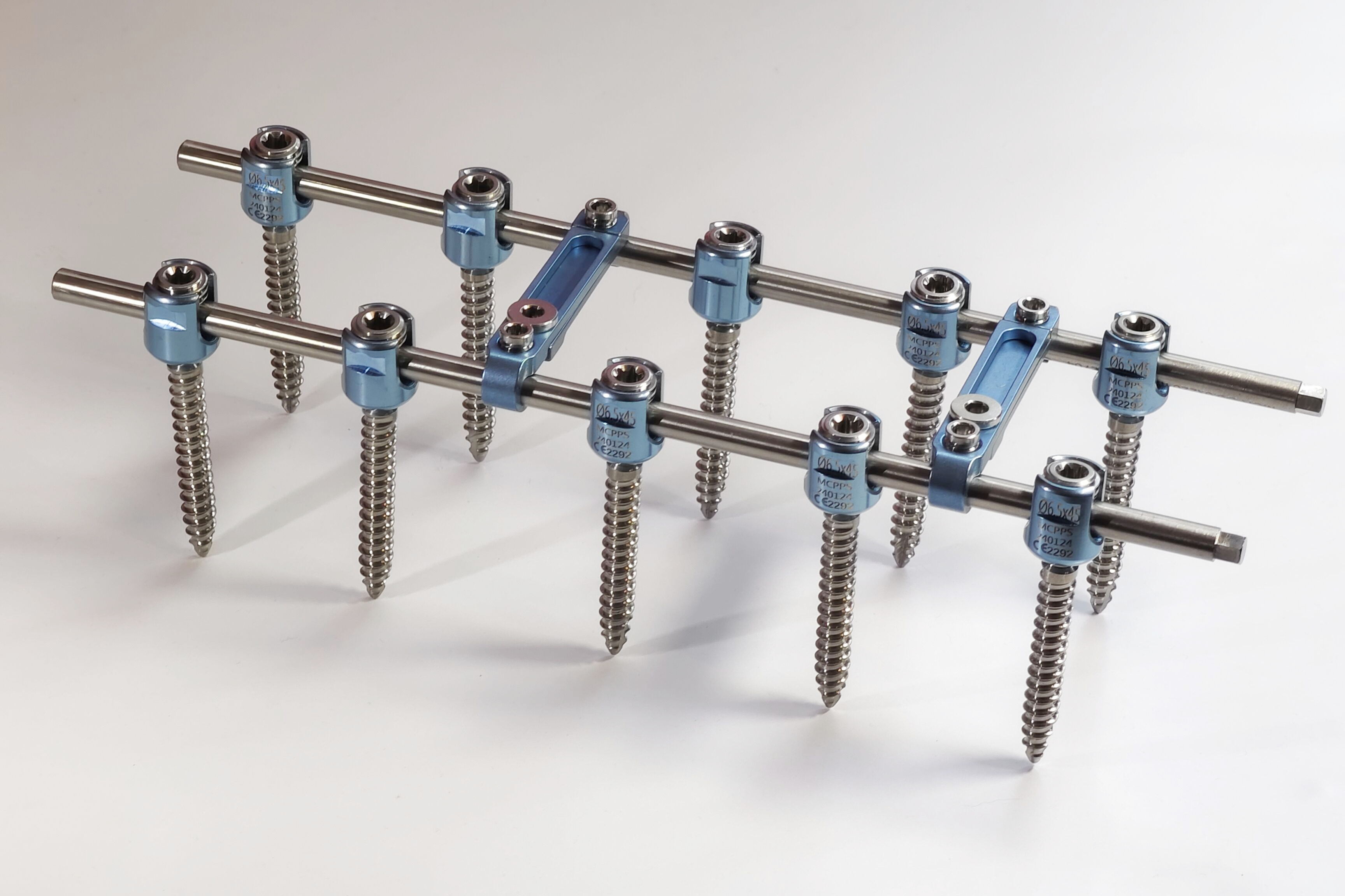 Система для транспедикулярної фіксації хребта (10 гвинтів)